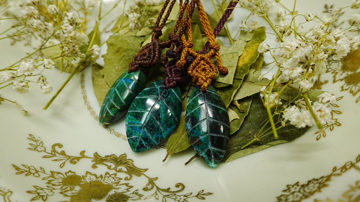Handmade Peruvian Coca Leaf Pendant Necklace